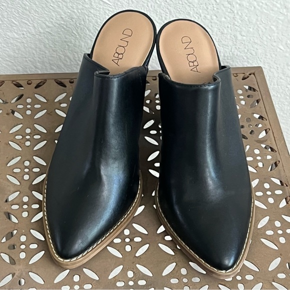 ABOUND Maya Block Heel Mules Women's Pointed Black FAUX-LEATHER Size 5 M - Picture 1 of 6